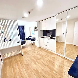 Studio Sea View Orbi Апартаменты